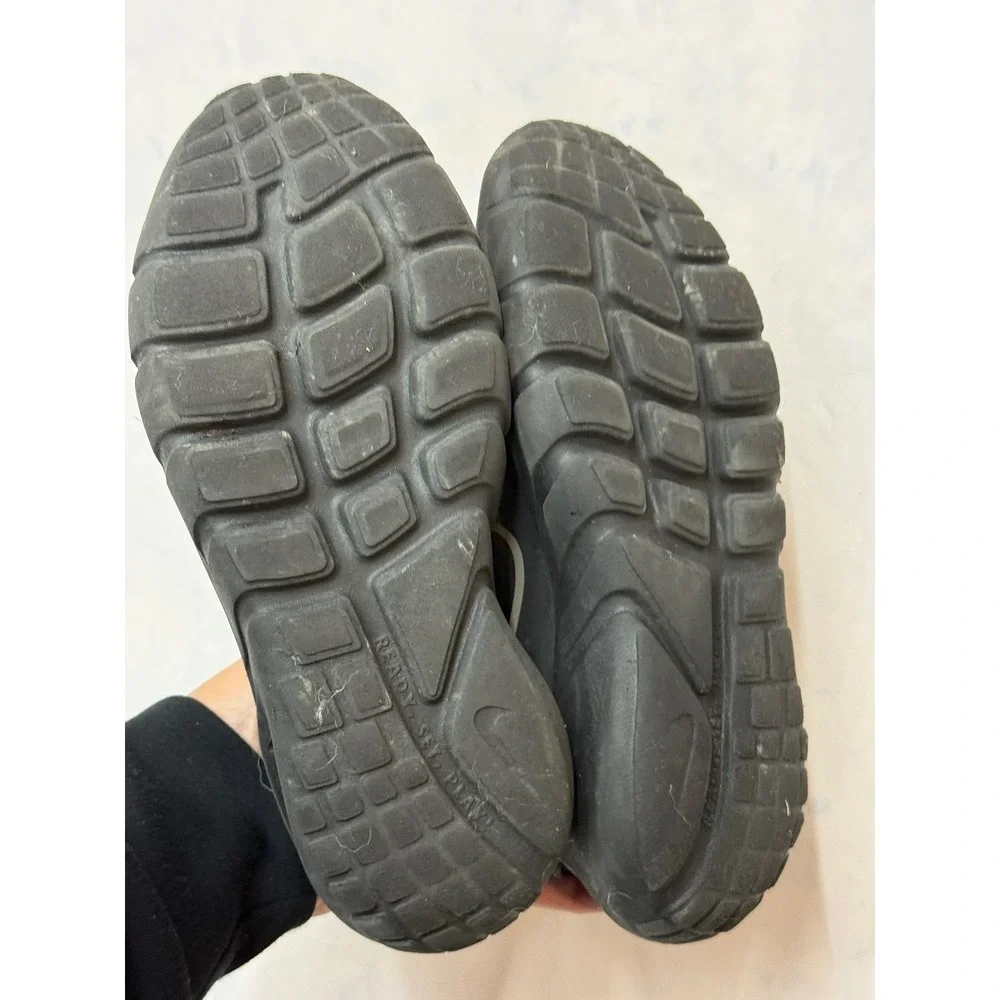 NIKE Flex Runner $45 Boys 3 All Black Slip On No Laces Low Top Sneakers GSBox